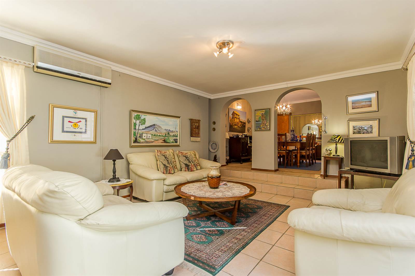 5 Bed House in Paarl photo number 9