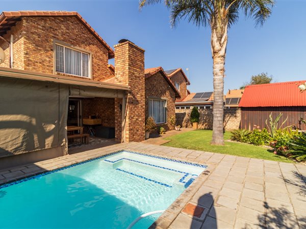 3 Bedroom House 3 Bedroom House