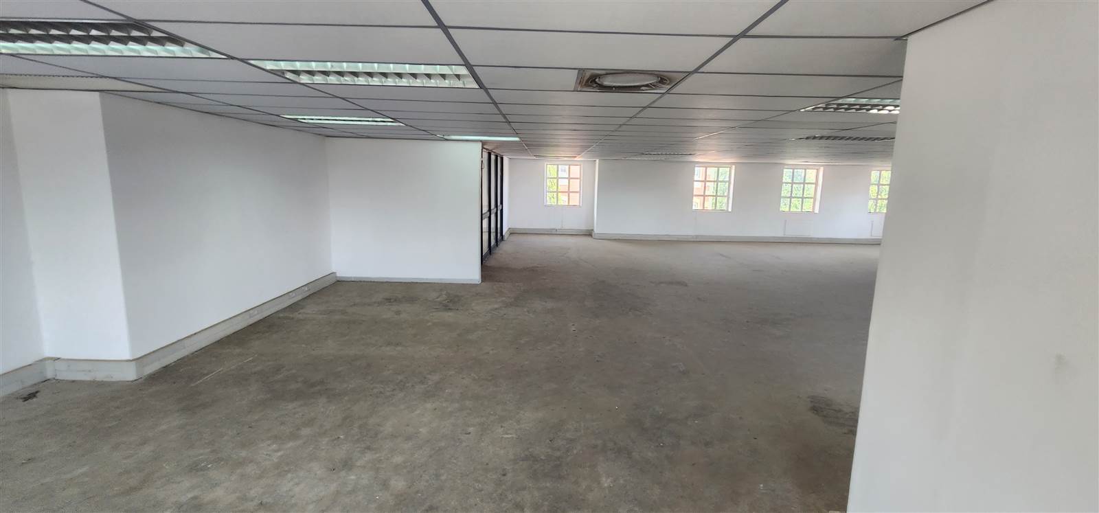 348  m² Commercial space in Erasmuskloof photo number 14