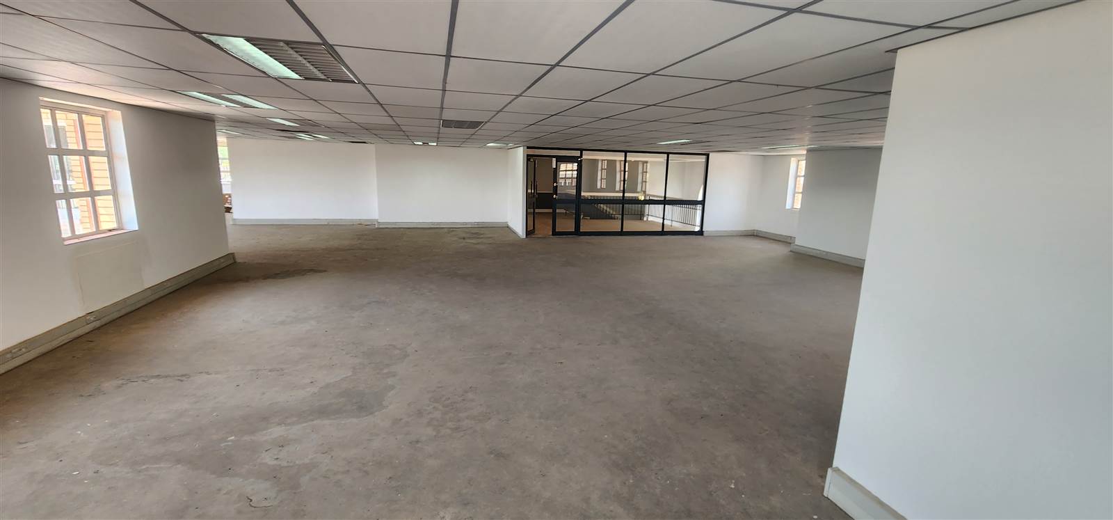 348  m² Commercial space in Erasmuskloof photo number 15