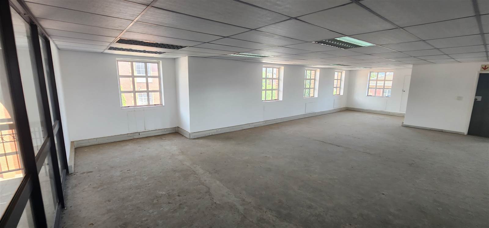 348  m² Commercial space in Erasmuskloof photo number 7