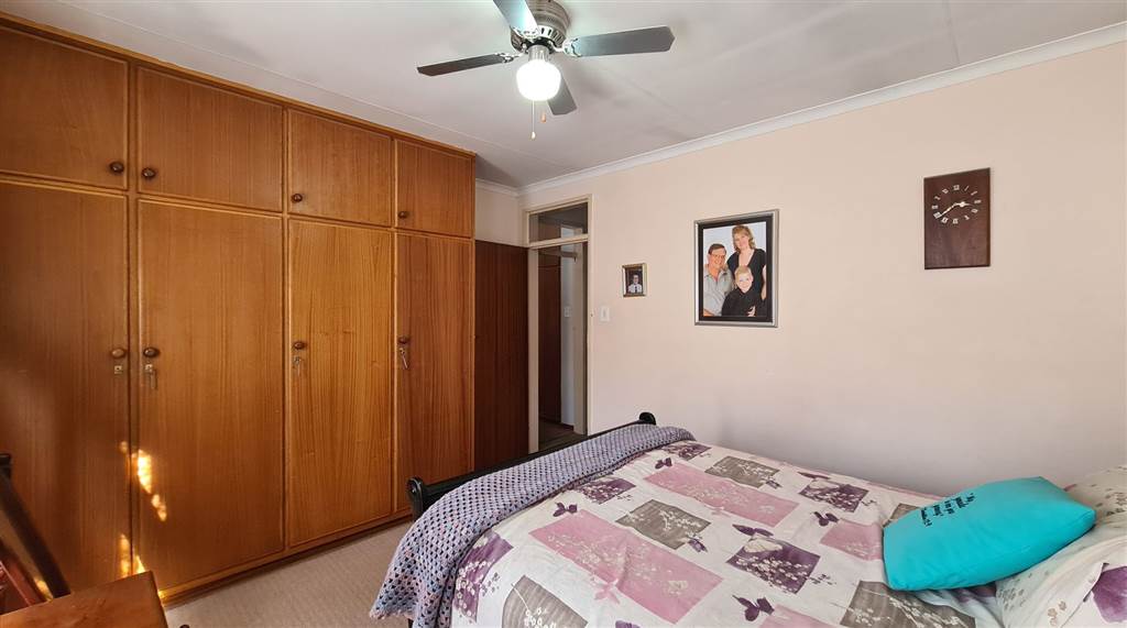 3 Bed Apartment in Potchefstroom Central photo number 15