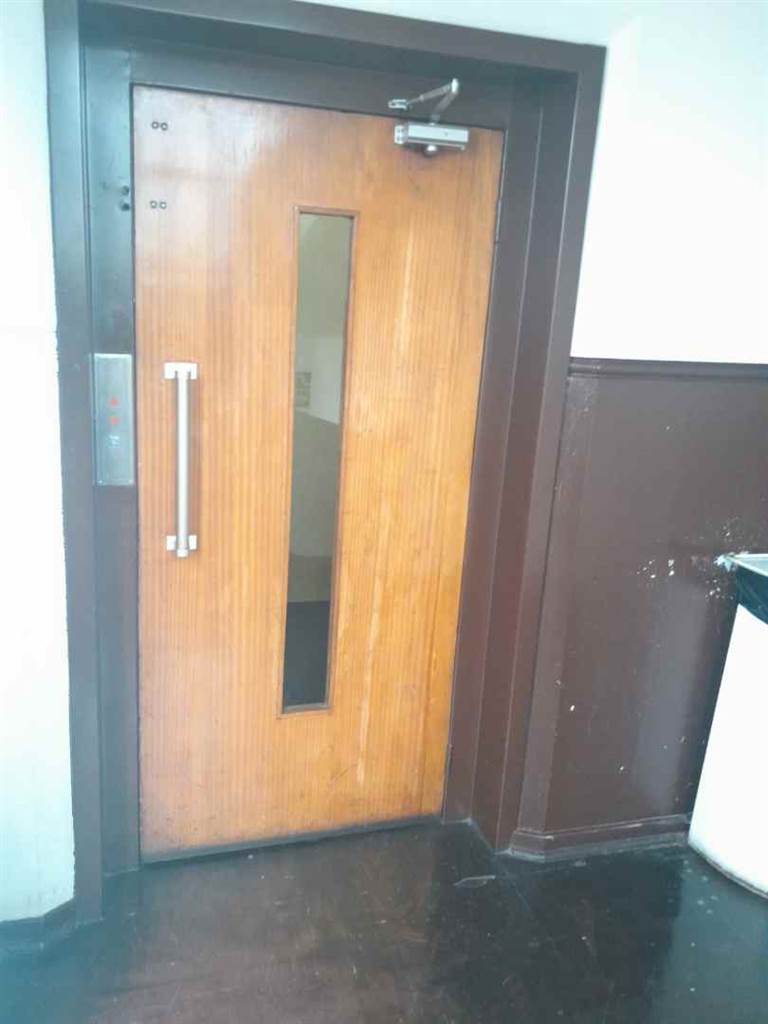 1 Bed Apartment in Hillbrow photo number 18