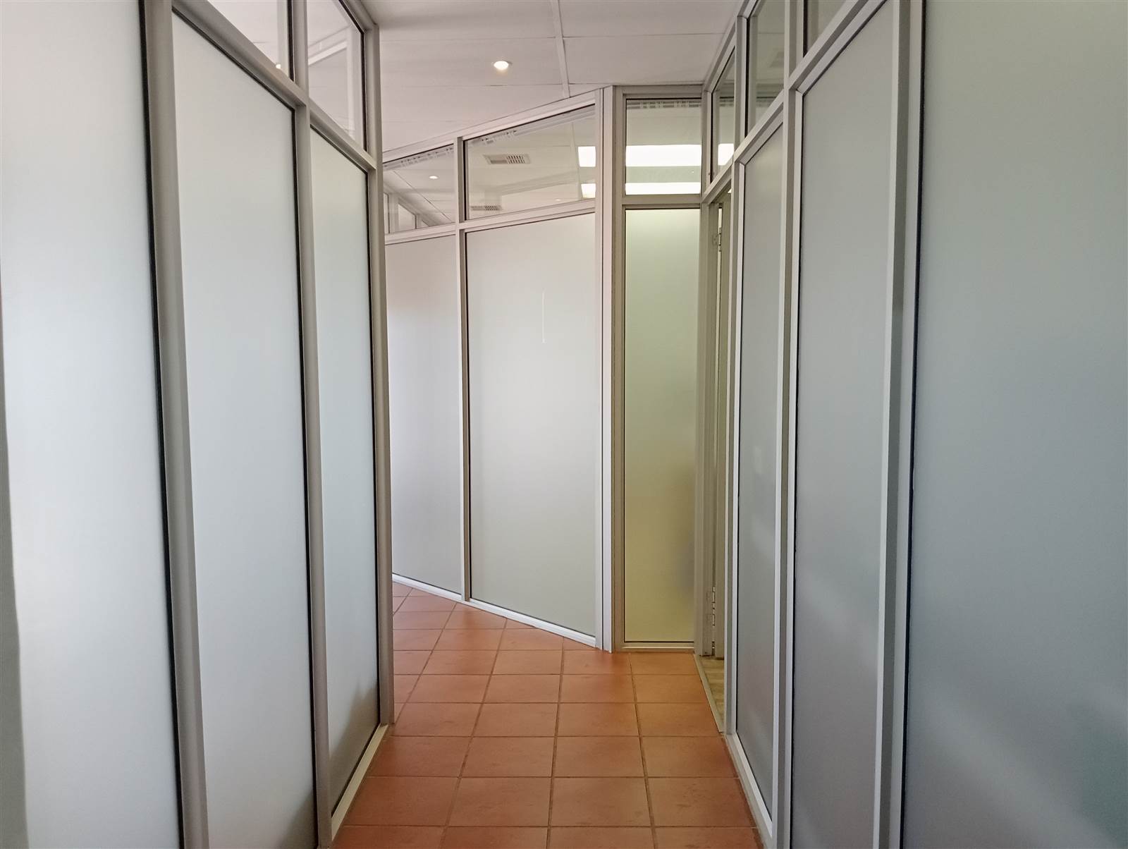 134  m² Commercial space in Hillcrest Central photo number 5