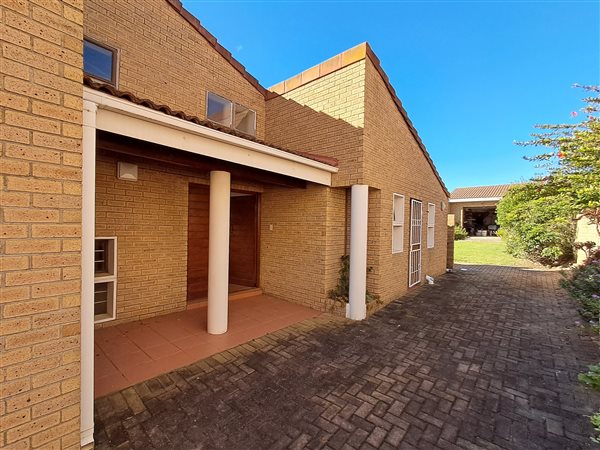 2 Bedroom House
