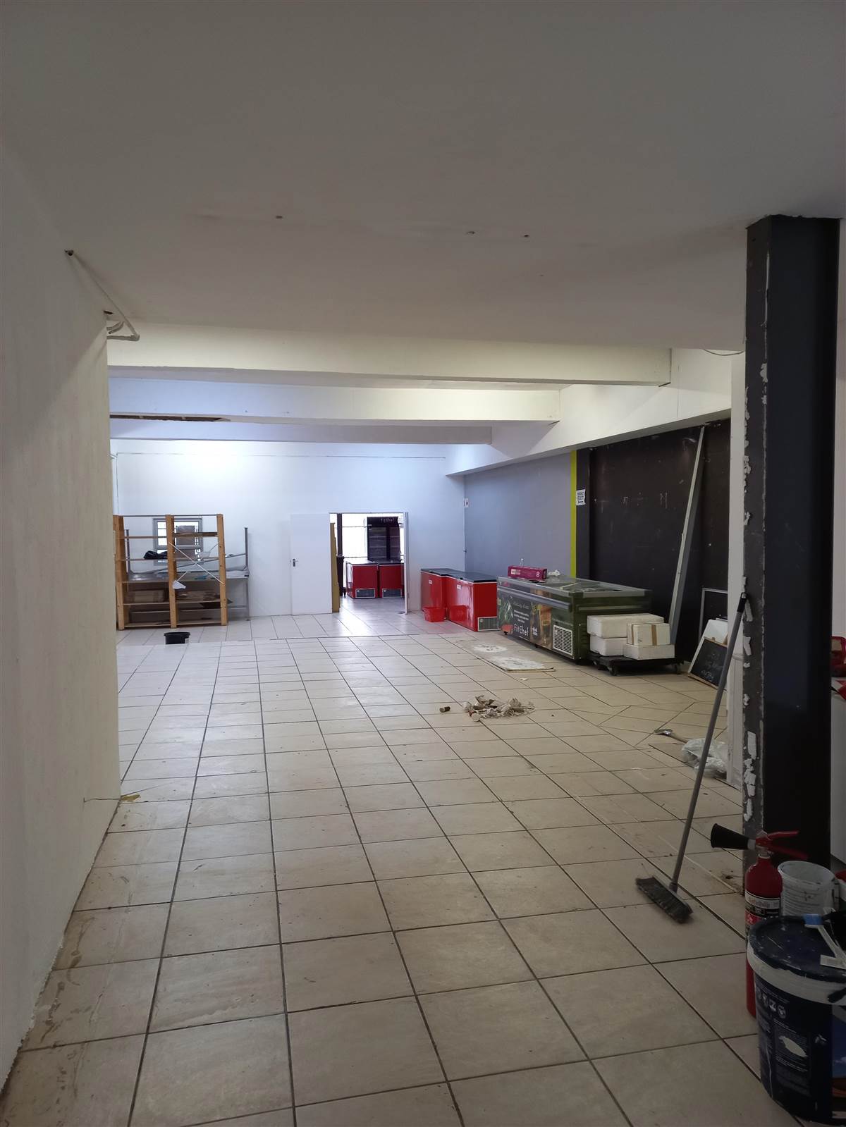330  m² Commercial space in Salt River photo number 12