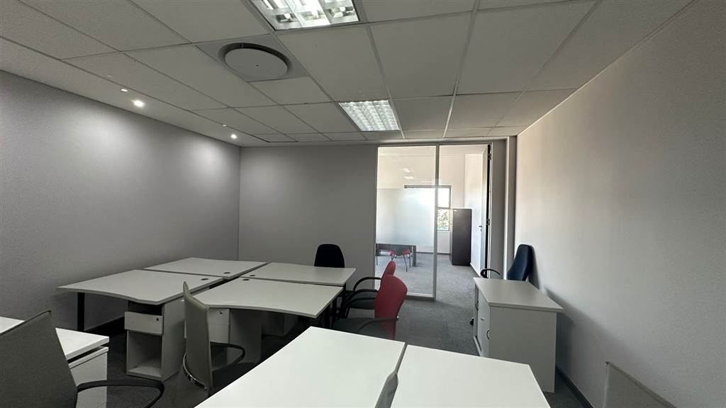 98  m² Commercial space in Highveld photo number 7