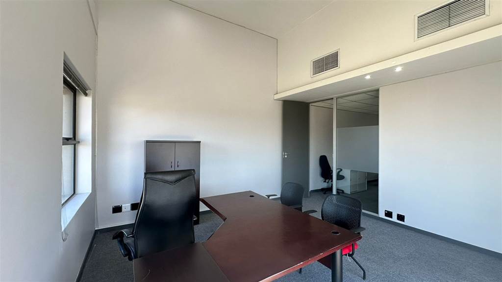 98  m² Commercial space in Highveld photo number 10