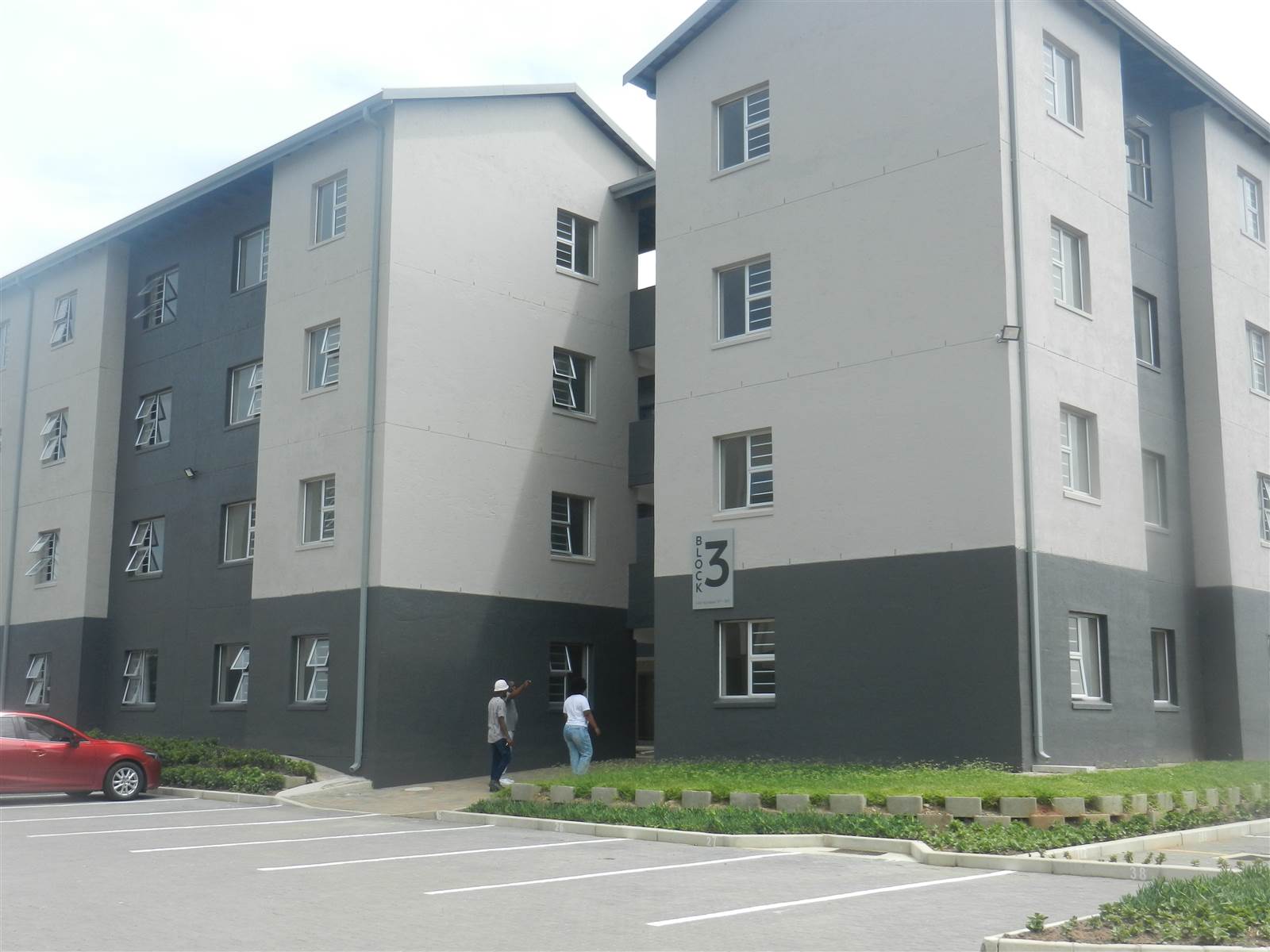 2 Bed Apartment in KwaMashu photo number 13
