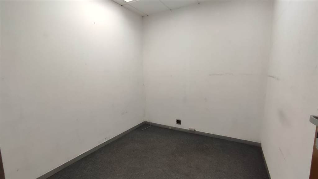 80.8  m² Commercial space in Bedfordview photo number 5