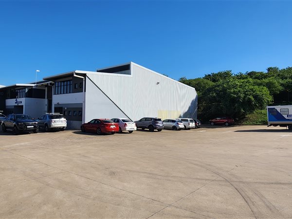 447 m² Industrial space 447 m² Industrial space