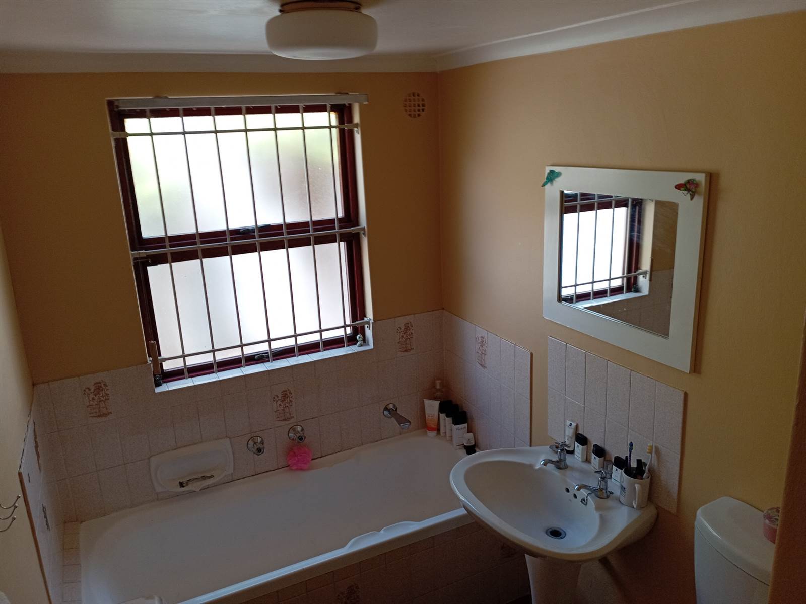 3 Bed House in Tableview photo number 12