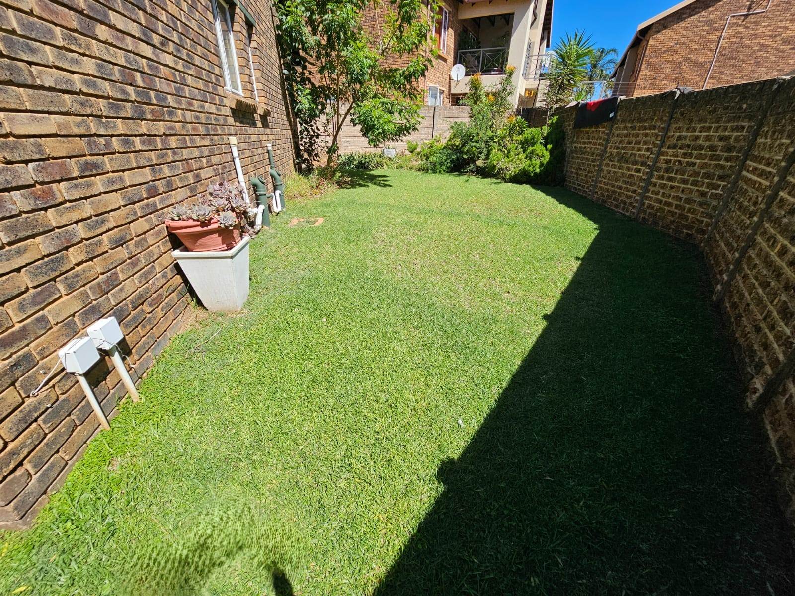 2 Bed Simplex in Highveld photo number 21