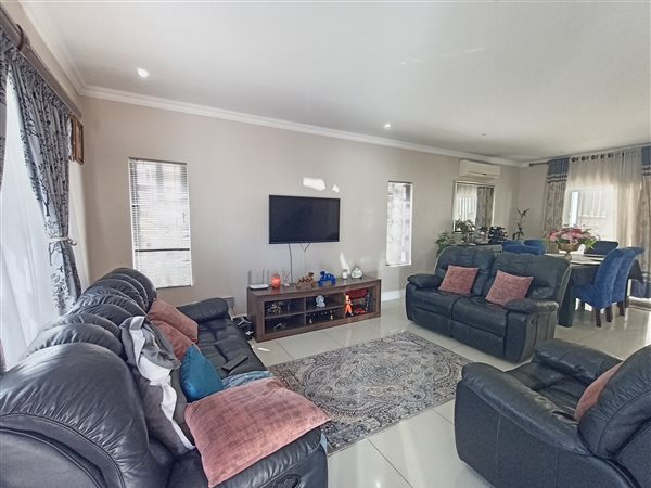 3 Bedroom House 3 Bedroom House