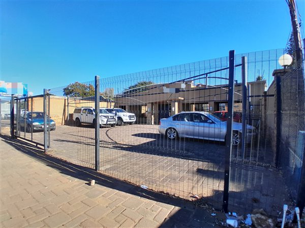 522  m² Commercial space