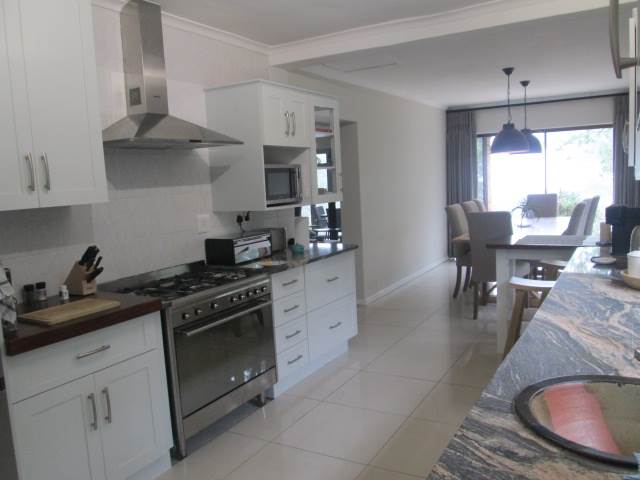 3 Bed House in Howick photo number 3