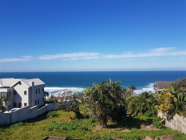 1573 m² Land available in Salt Rock