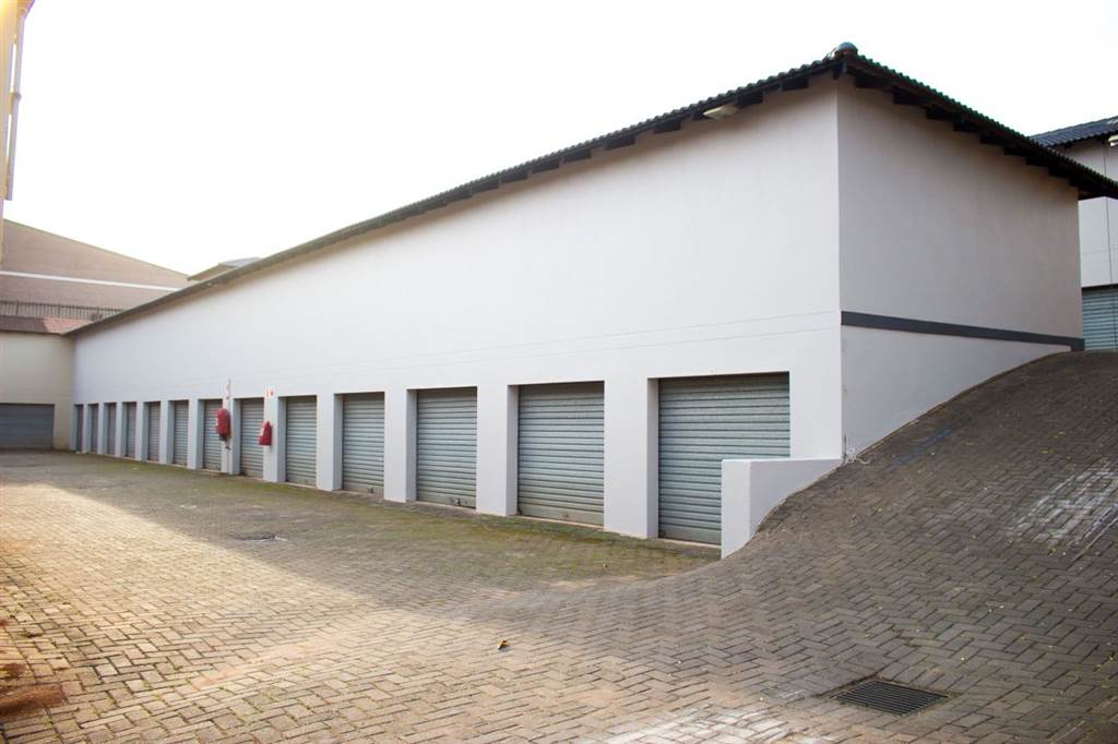 27  m² Industrial space in Glen Anil photo number 4