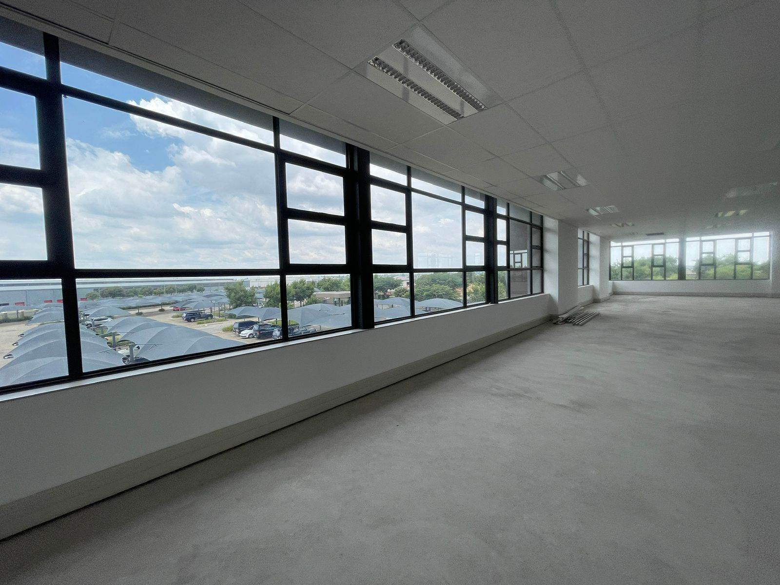 880  m² Commercial space in Parkhaven photo number 12