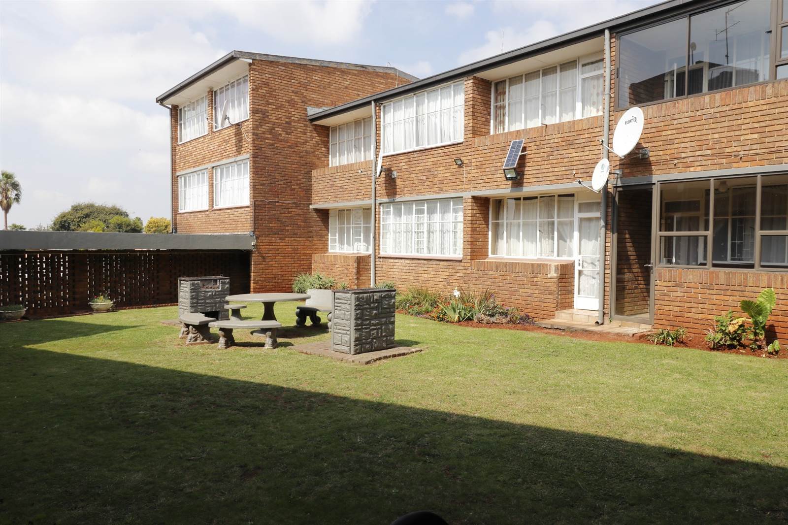 1 Bed Apartment in Casseldale photo number 10