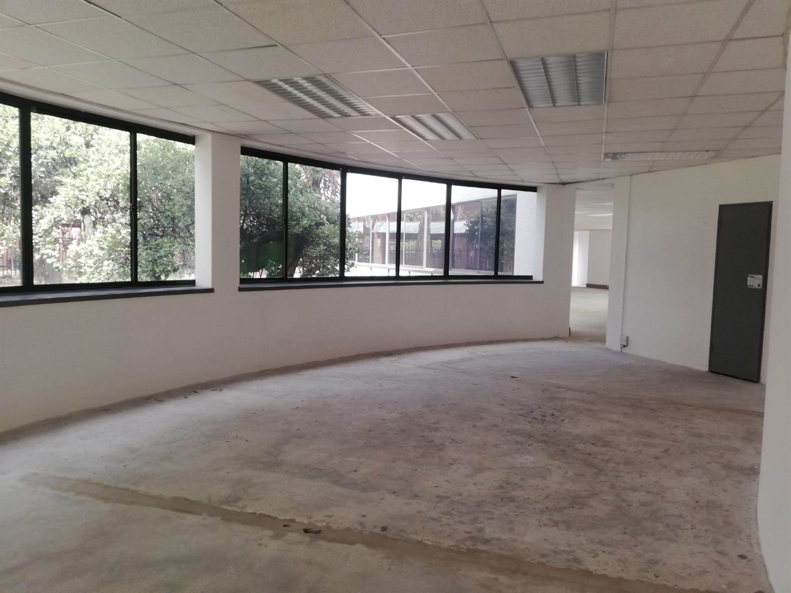 432.9  m² Commercial space in Woodmead photo number 17