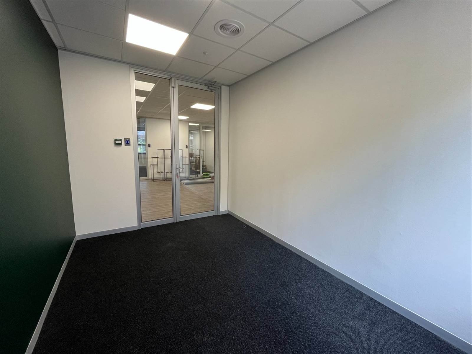 21  m² Office Space in Morningside photo number 8