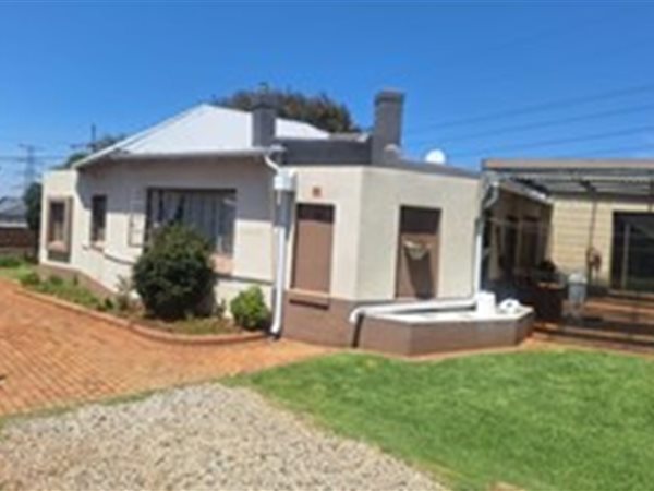 4 Bed House in Primrose