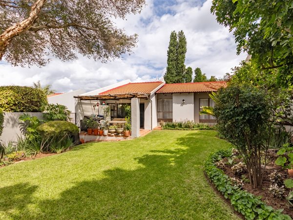 3 Bedroom Townhouse 3 Bedroom Townhouse