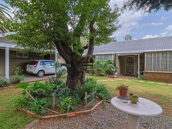 3 Bedroom House 3 Bedroom House