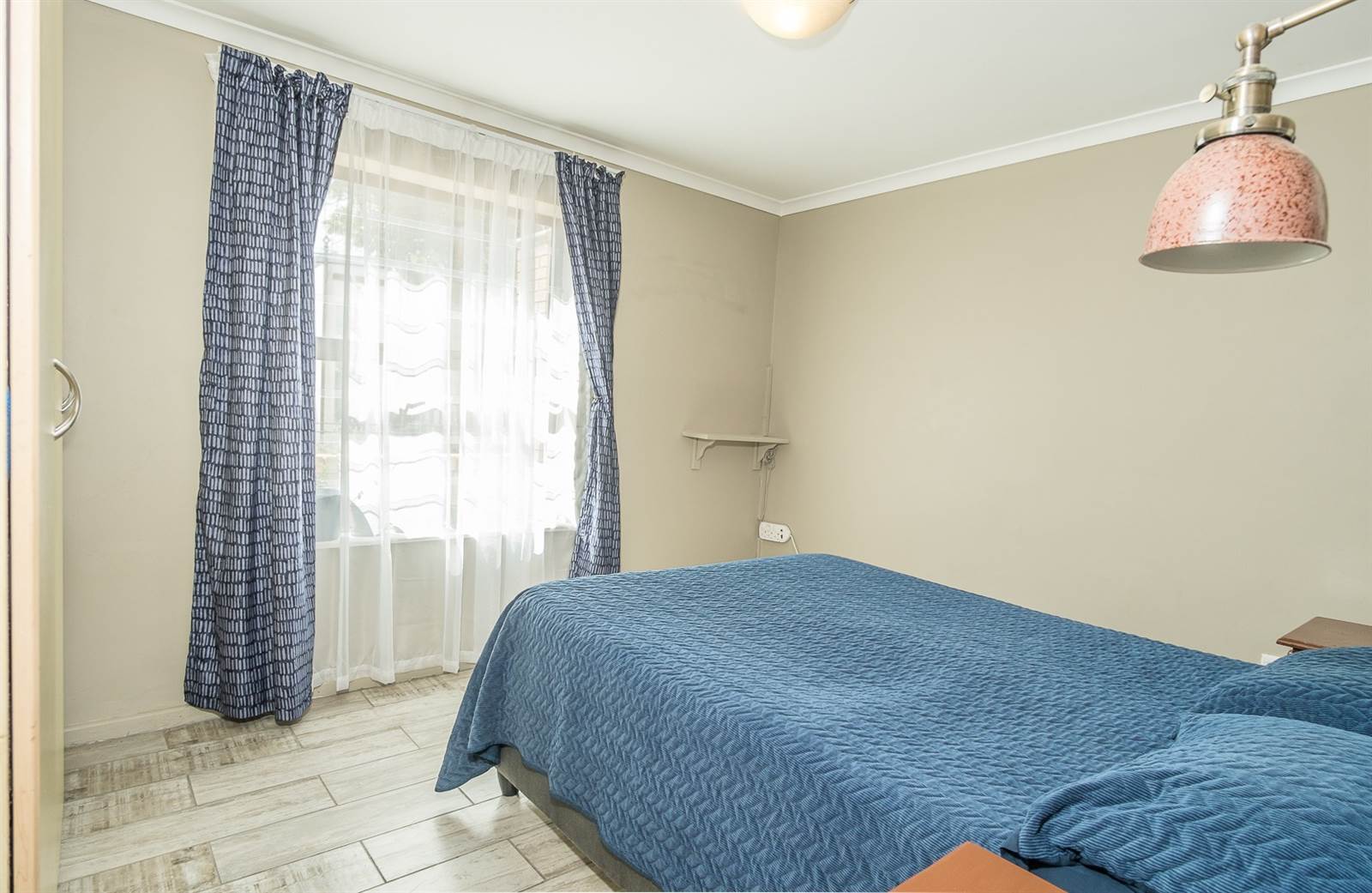 2 Bed Apartment in Fish Hoek photo number 7