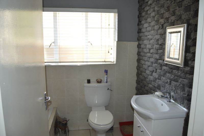 4 Bed House in Terenure photo number 16