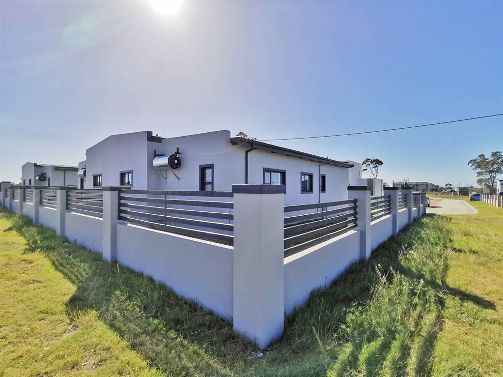 3 Bed House in Parsons Vlei photo number 24