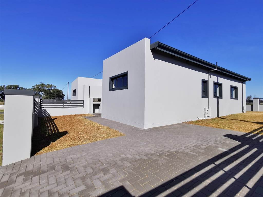 3 Bed House in Parsons Vlei photo number 16
