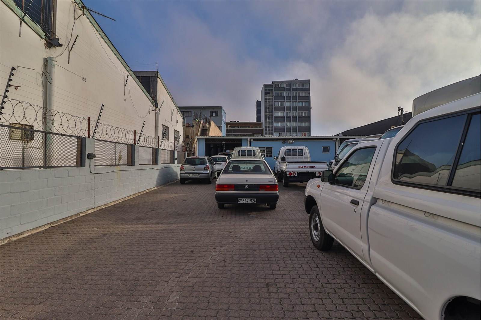 Commercial space in Parow Central photo number 11