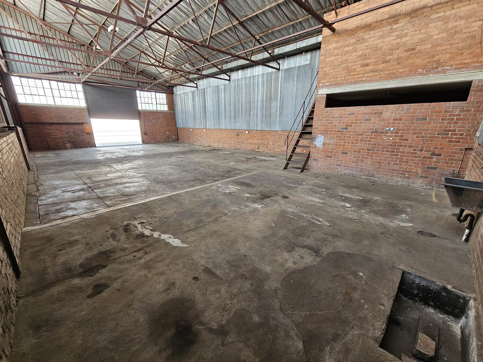 200  m² Industrial space in Anderbolt photo number 4