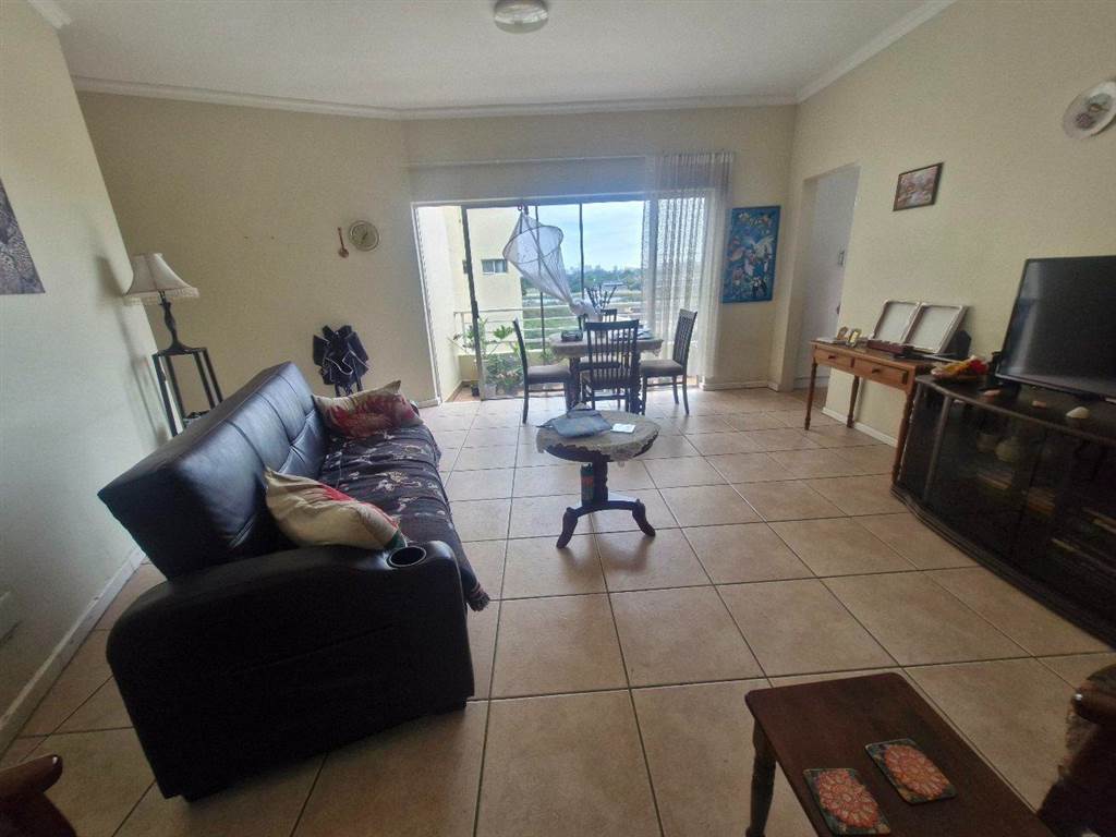 2 Bed Apartment in Umgeni Park photo number 3