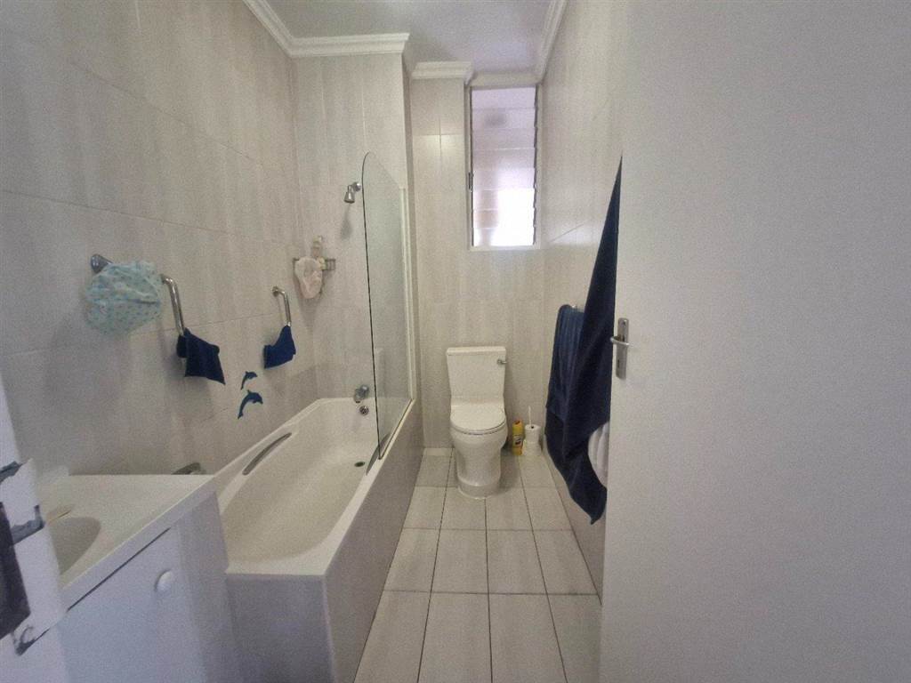 2 Bed Apartment in Umgeni Park photo number 10