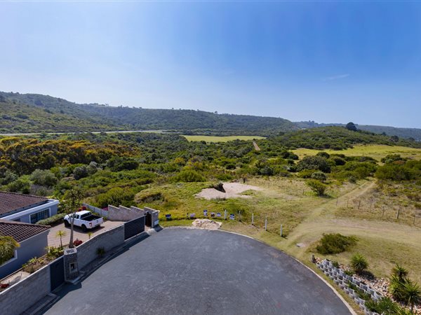 637 m² Land