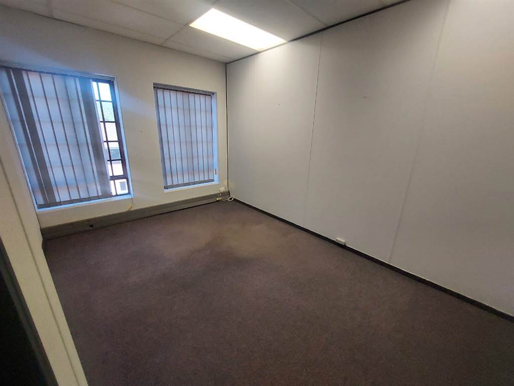 488  m² Commercial space in Westville photo number 10