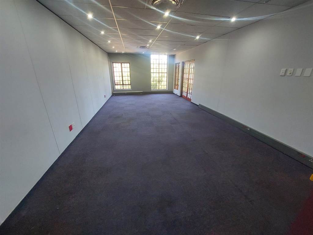 488  m² Commercial space in Westville photo number 5