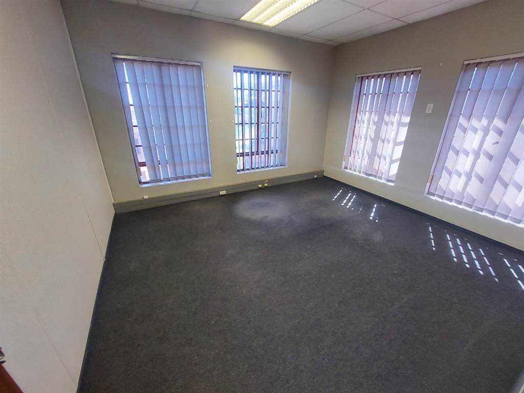 488  m² Commercial space in Westville photo number 19