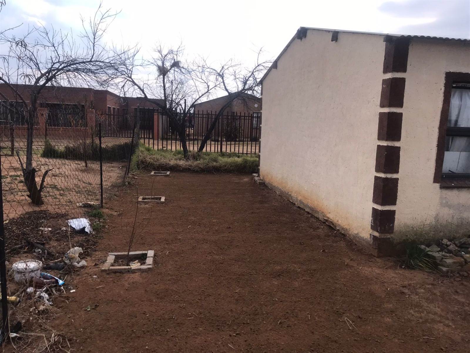 2 Bed House in Thabong photo number 19