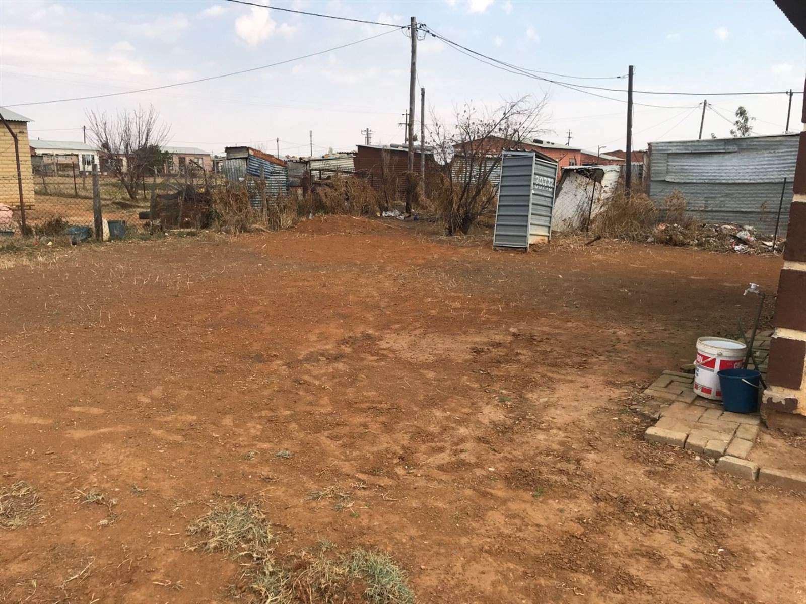 2 Bed House in Thabong photo number 17