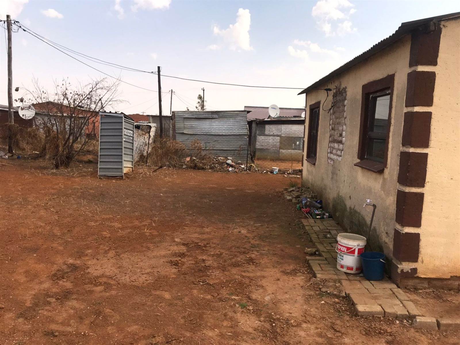 2 Bed House in Thabong photo number 13