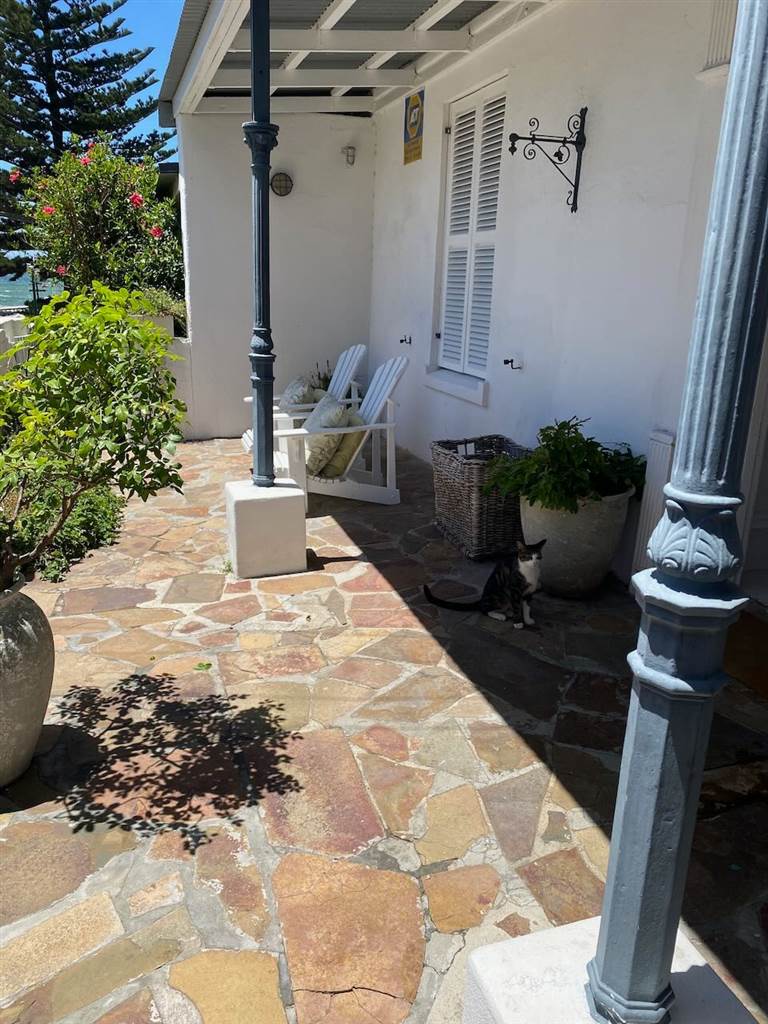 2 Bed House in Kalk Bay photo number 20