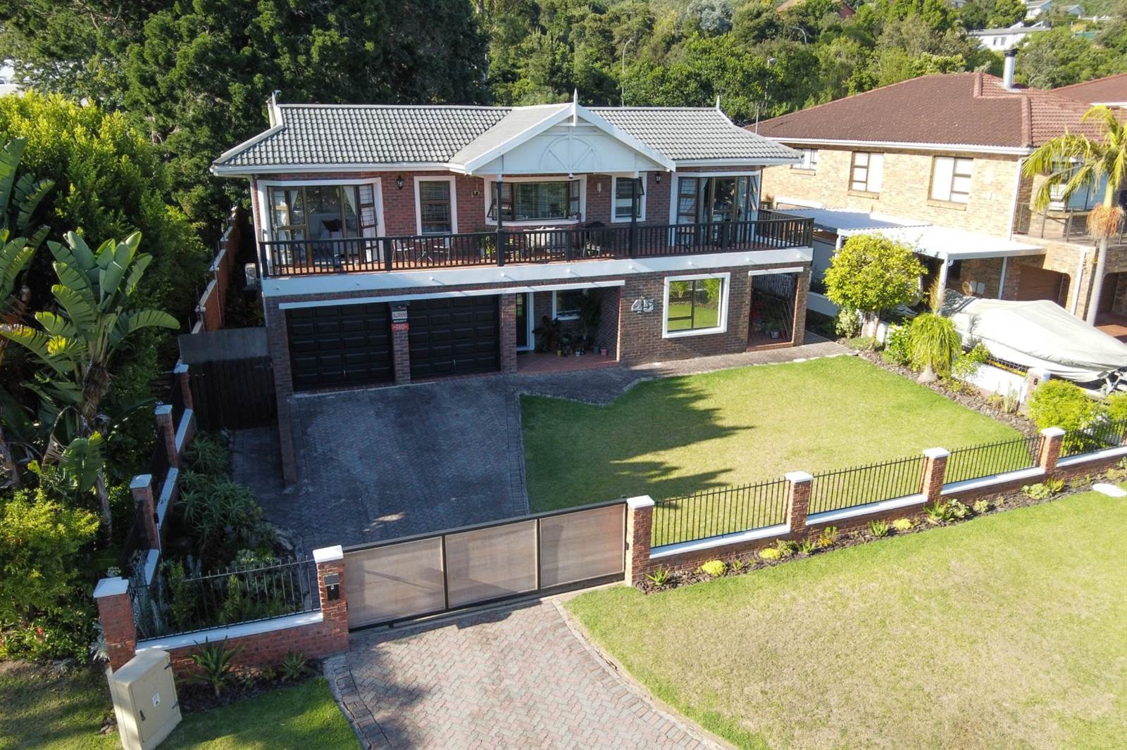 3 Bed House in Knysna Central photo number 2