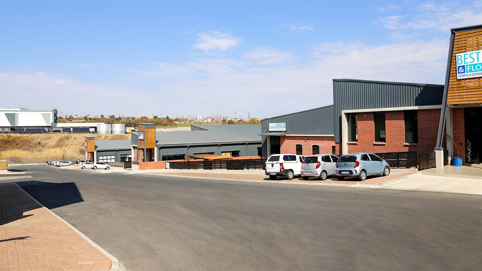 Industrial space in Kyalami photo number 16