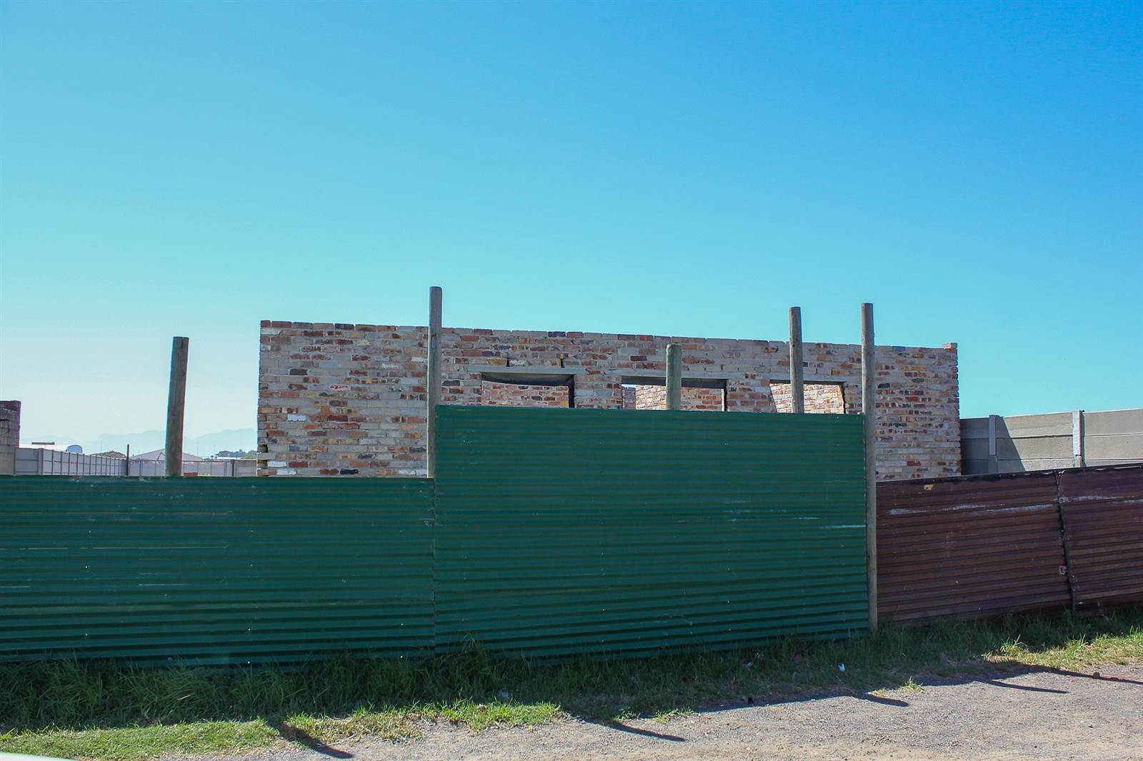 652 m² Land available in Mitchells Plain photo number 15