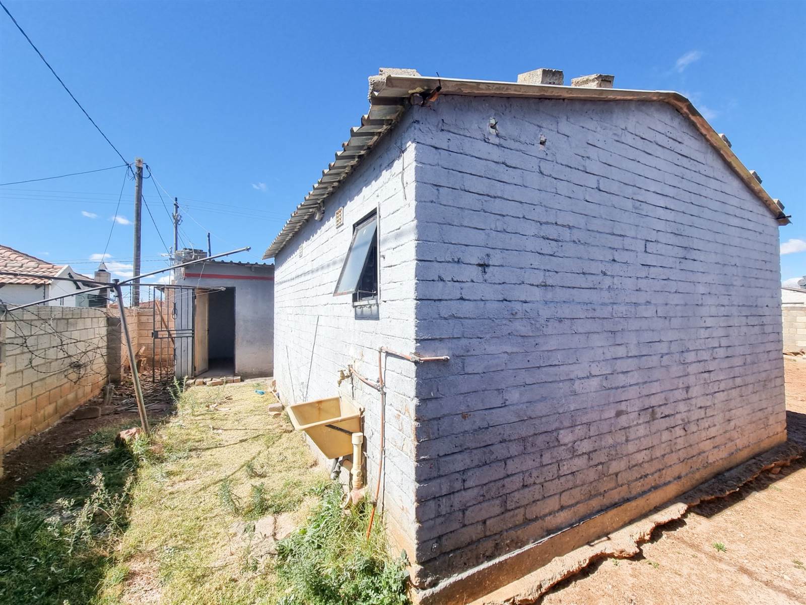 2 Bed House in Soweto Central photo number 16