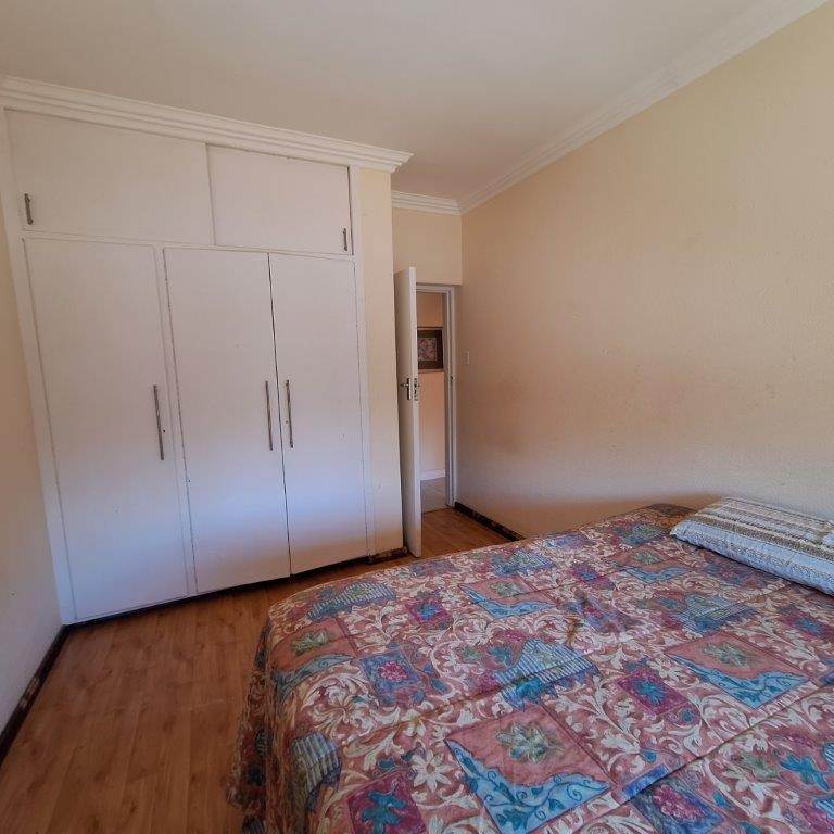 3 Bed Apartment in Milnerton Central photo number 18